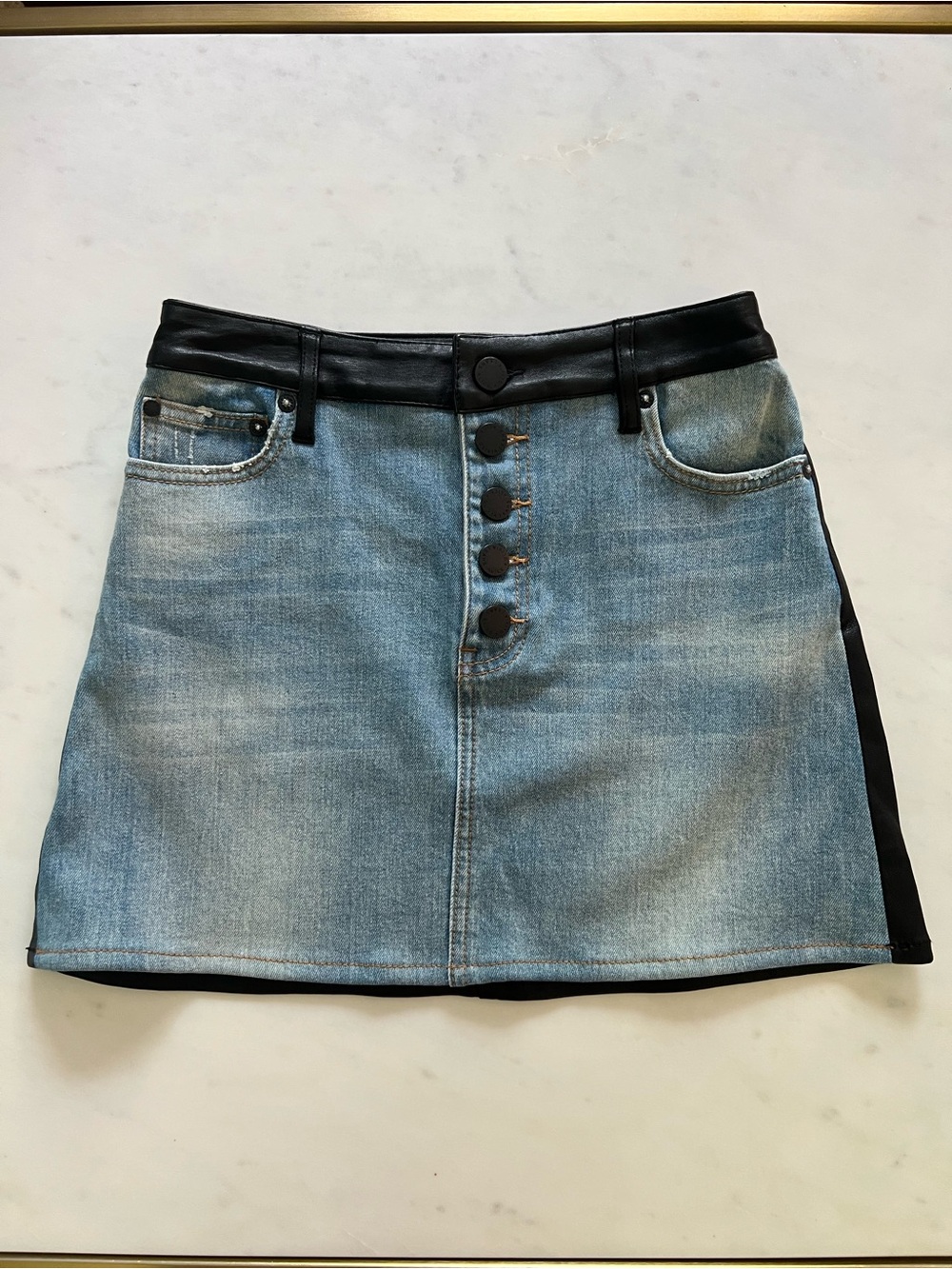 Alice + Olivia Denim Mini Skirt Leather Waistband Size 25